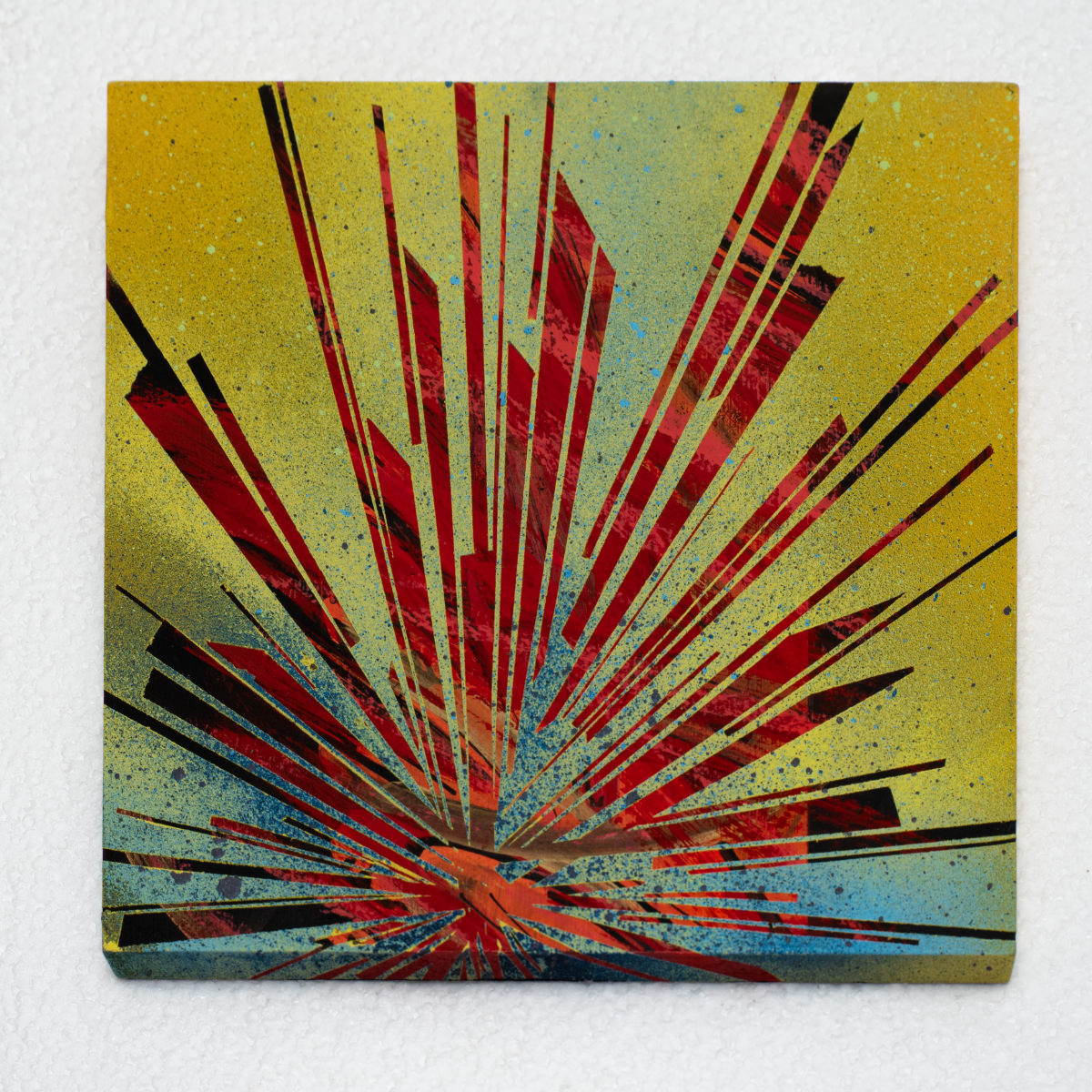 sans titre 
 2023-015. Acrylique, encre à alcool, encre solide et émulsion vinylique sur bois. 20 x 20 cm. 
2023 – Dominique Vial